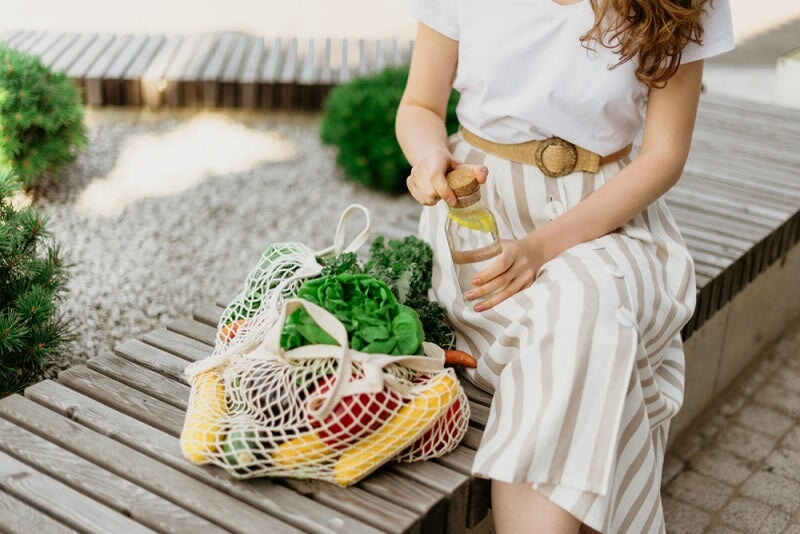 4 Ways to Reduce Household Plastic Waste