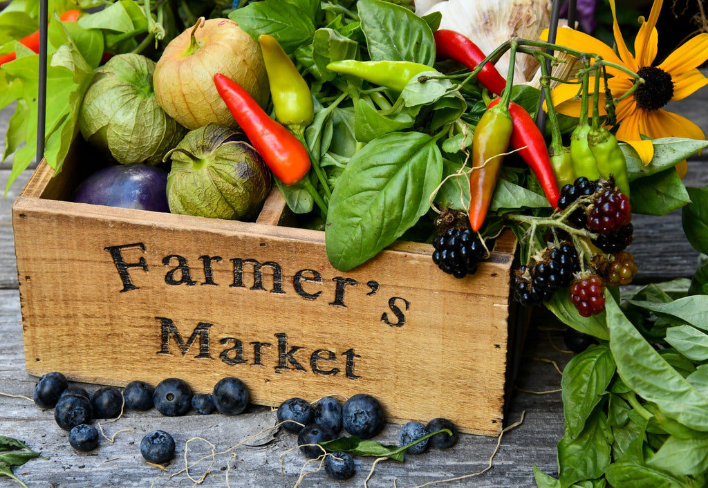 The Best Seasonal Fruits & Veggies: Enjoying Your Local Farmers’ Market